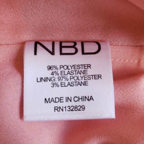 NBD Dynamic Bandeau strapless cropped tank top in coral haze Size Medium NEW - Picture 6 of 8